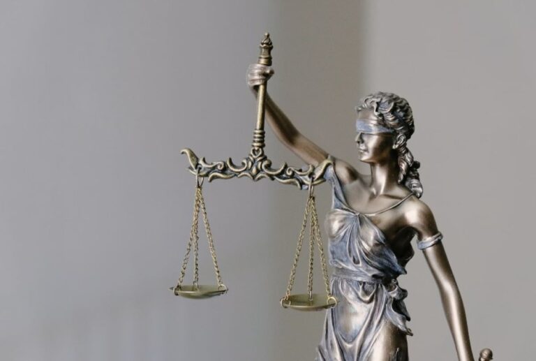 Corte Costituzionale accesso al gratuito patrocinio per la liquidazione controllata
